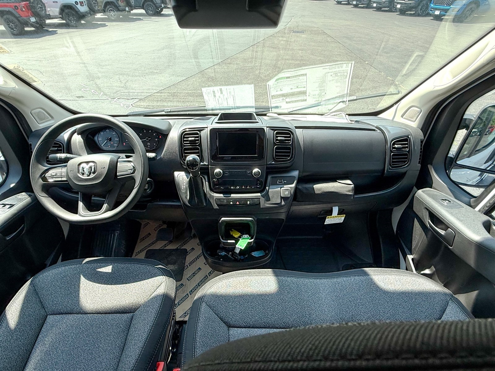 Vehicle image 26 of 31