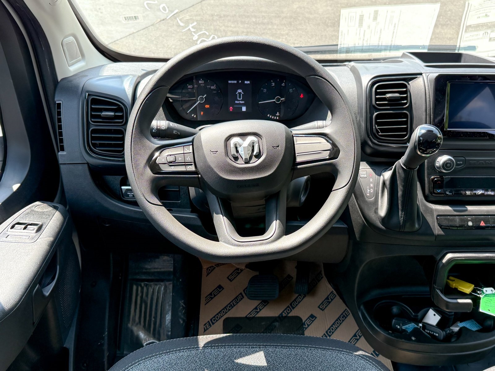 Vehicle image 27 of 31