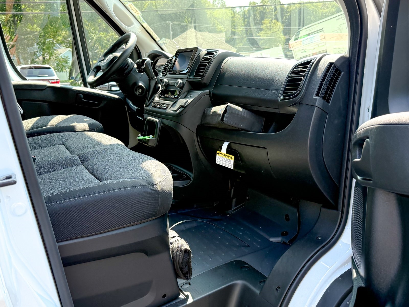 Vehicle image 13 of 31