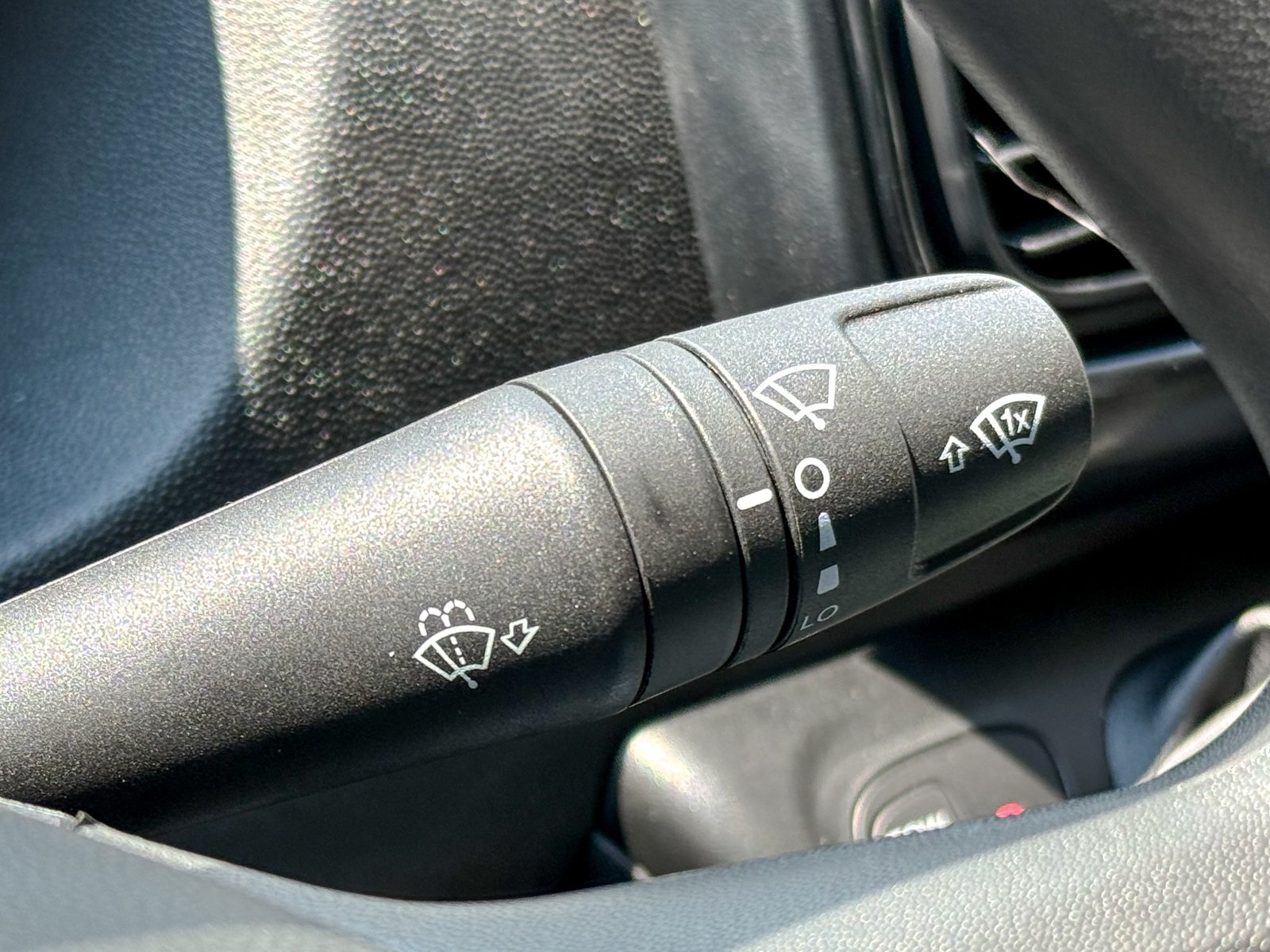 Vehicle image 23 of 31
