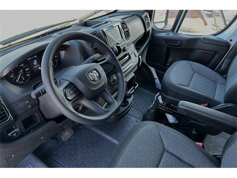 Vehicle image 6 of 20