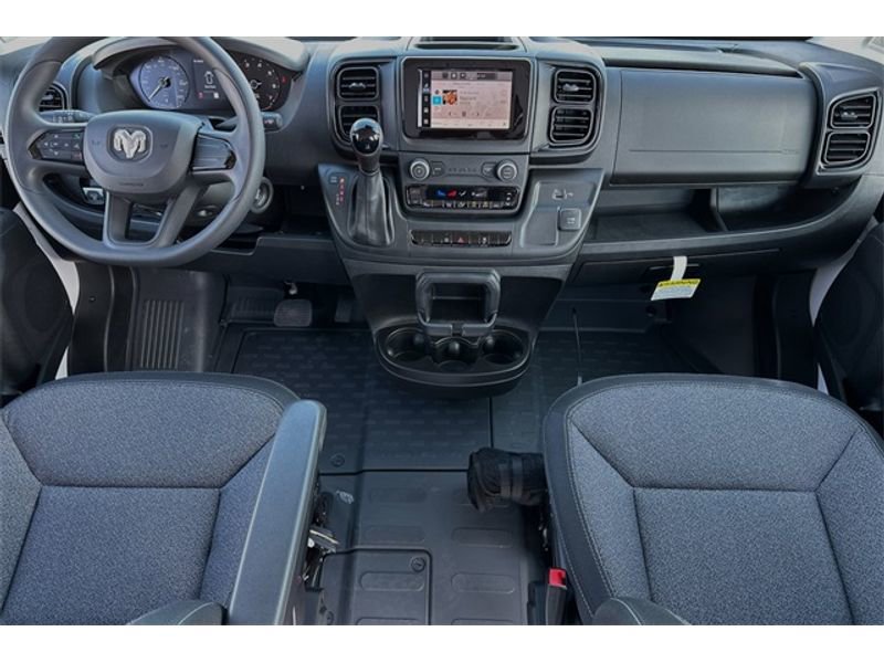 Vehicle image 8 of 20