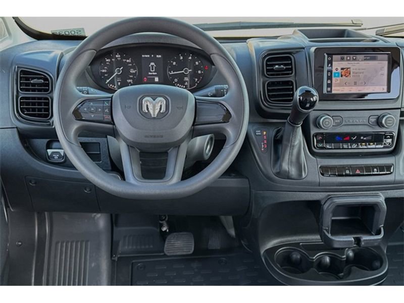 Vehicle image 9 of 20