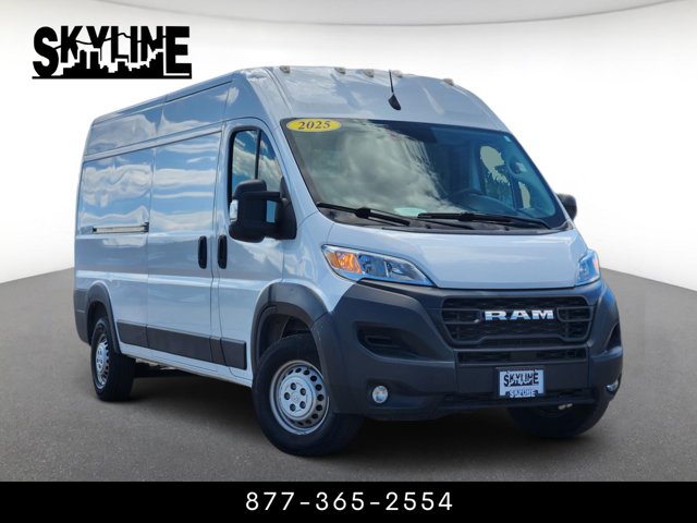 2025 Ram ProMaster Cargo Van Tradesman Image 2 of 21