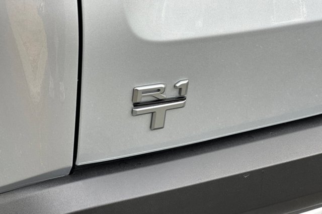 2025 Rivian R1T Adventure Image 33 of 35