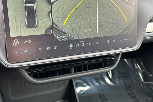 2025 Rivian R1T Adventure Image 23 of 35