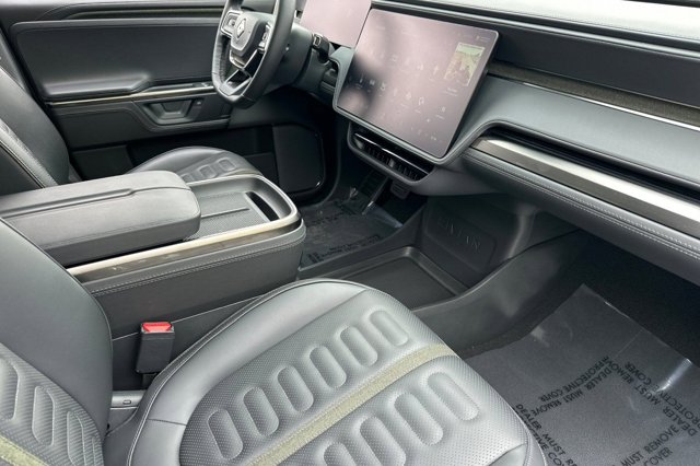 2025 Rivian R1T Adventure Image 34 of 35