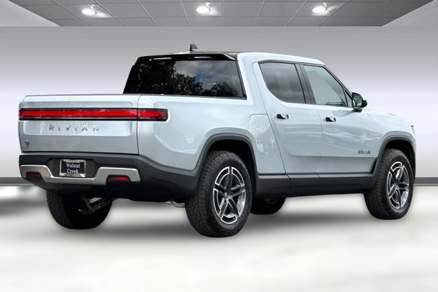 2025 Rivian R1T Adventure Image 5 of 35