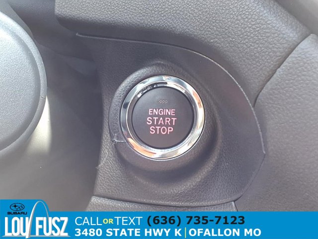 Vehicle image 16 of 25