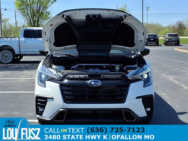 Vehicle image 8 of 25