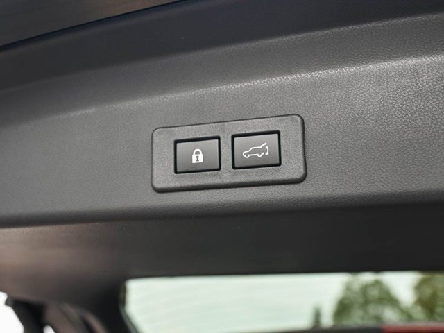 2025 Subaru Ascent Limited Image 24 of 26