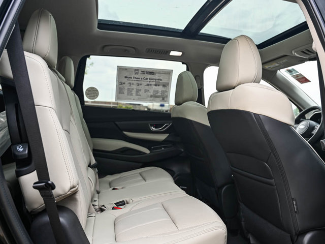 2025 Subaru Ascent Limited Image 10 of 26