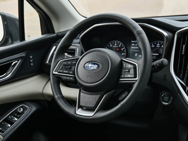 2025 Subaru Ascent Limited Image 15 of 26