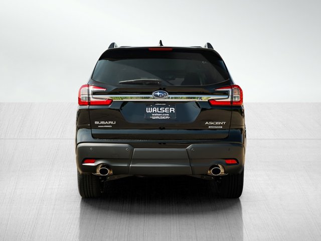 2025 Subaru Ascent Limited Image 2 of 26