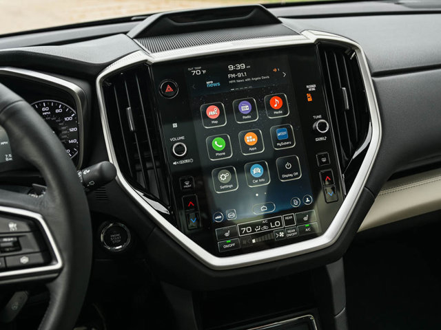 2025 Subaru Ascent Limited Image 21 of 26