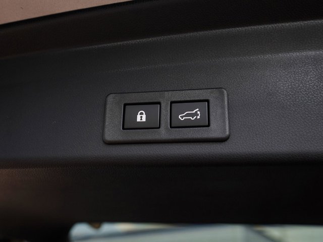 2025 Subaru Ascent Limited Image 24 of 26