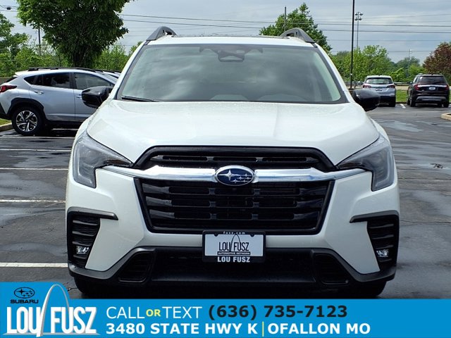 Vehicle image 10 of 23
