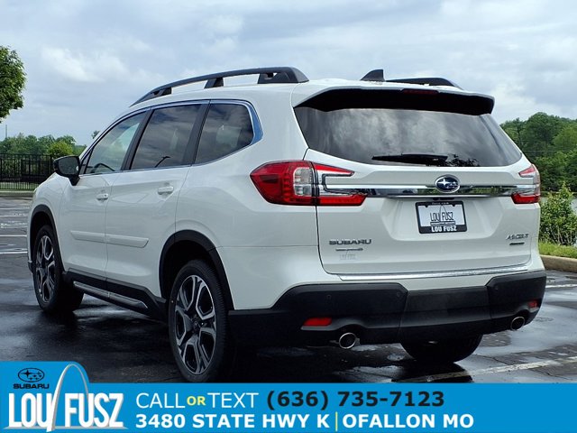 Vehicle image 8 of 23