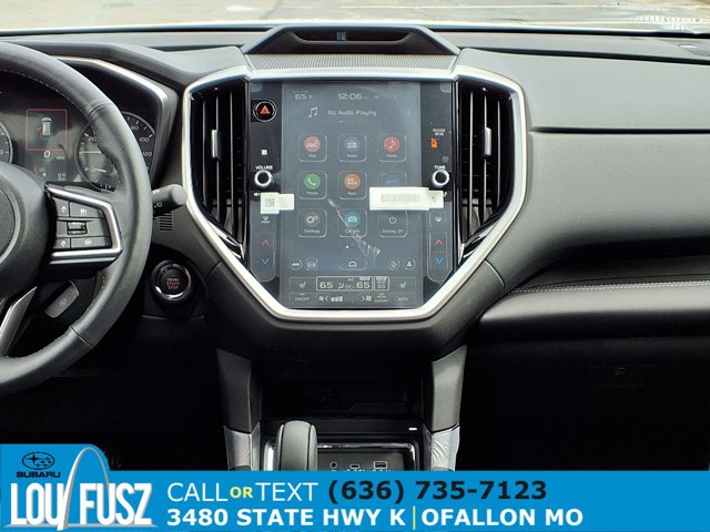 Vehicle image 13 of 23