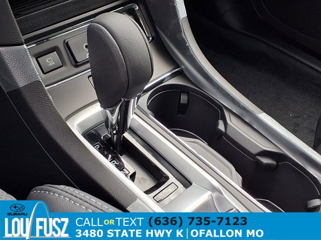 Vehicle image 15 of 23