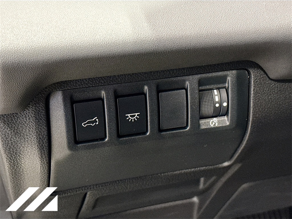 2025 Subaru Ascent Limited Image 27 of 34