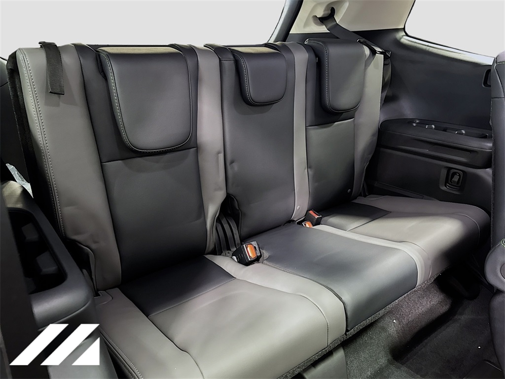 2025 Subaru Ascent Onyx Edition Image 13 of 33