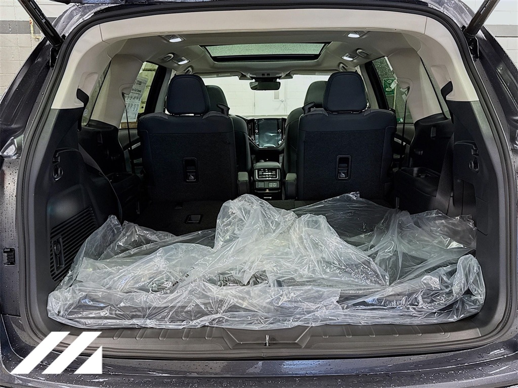 2025 Subaru Ascent Onyx Edition Image 10 of 33