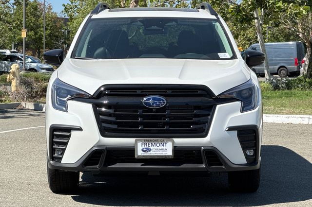 2025 Subaru Ascent Onyx Edition Touring Image 2 of 25