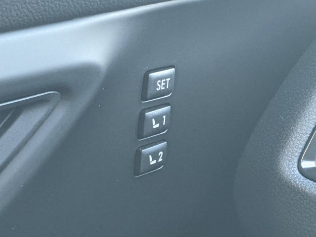 2025 Subaru Ascent Onyx Edition Touring Image 26 of 29