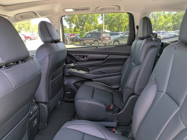2025 Subaru Ascent Onyx Edition Touring Image 11 of 34