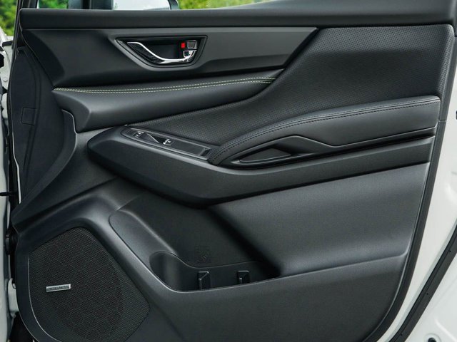 2025 Subaru Ascent Onyx Edition Touring Image 21 of 25