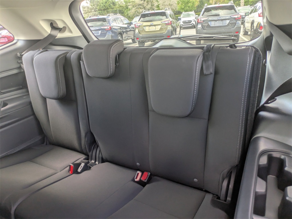 2025 Subaru Ascent Premium Image 9 of 25
