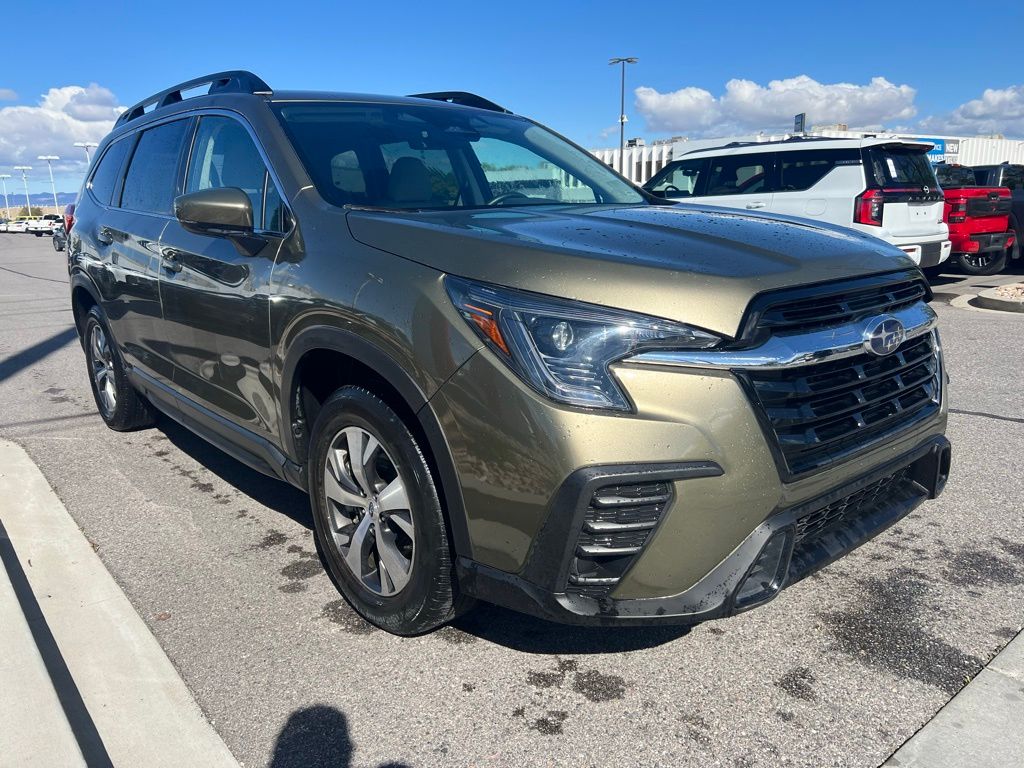 2025 Subaru Ascent Premium Image 1 of 8