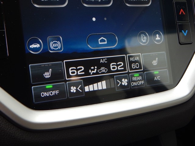 Vehicle image 23 of 27