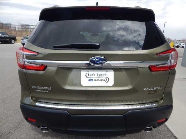 Vehicle image 4 of 27