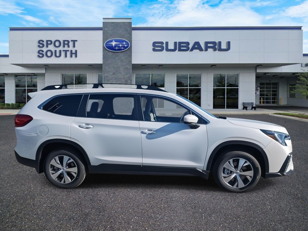Vehicle image 4 of 33