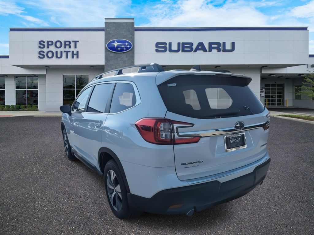 Vehicle image 7 of 33