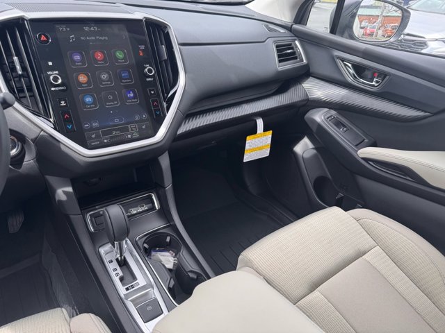 Vehicle image 7 of 17