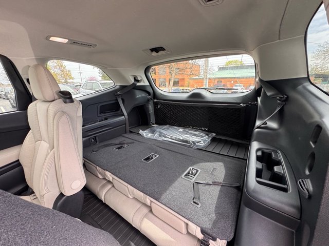 Vehicle image 17 of 17