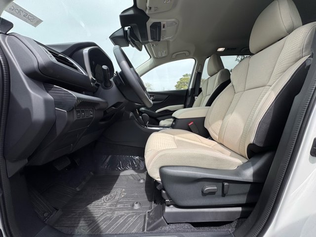 Vehicle image 15 of 17