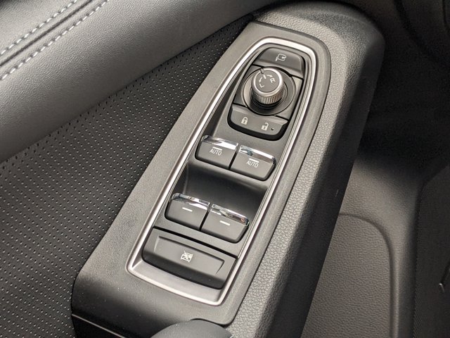 2025 Subaru Ascent Touring Image 23 of 27