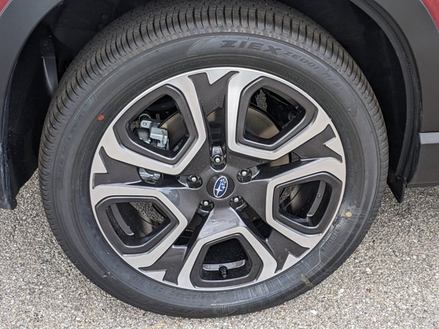 2025 Subaru Ascent Touring Image 10 of 27