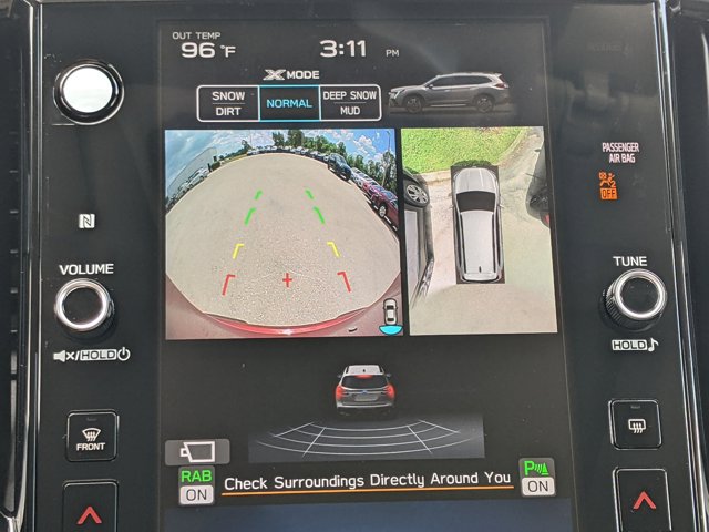 2025 Subaru Ascent Touring Image 18 of 27