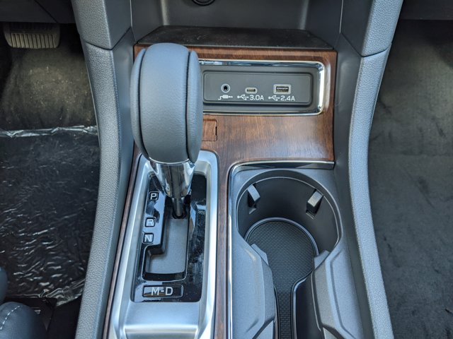 2025 Subaru Ascent Touring Image 18 of 27