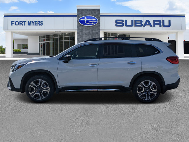 2025 Subaru Ascent Touring Image 9 of 27