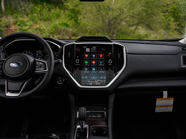 2025 Subaru Ascent Touring Image 13 of 26