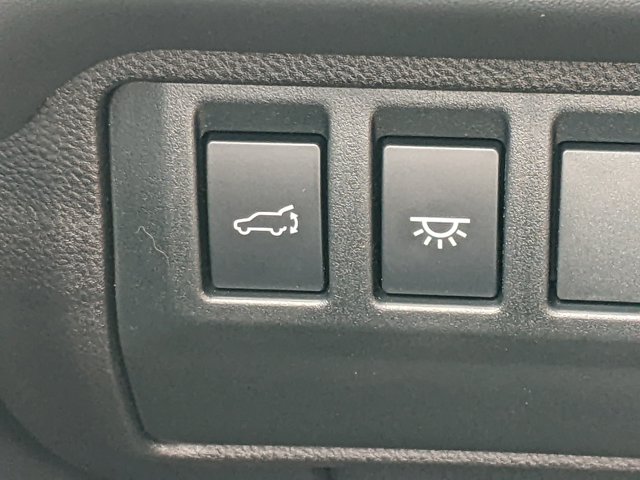 2025 Subaru Ascent Touring Image 20 of 28