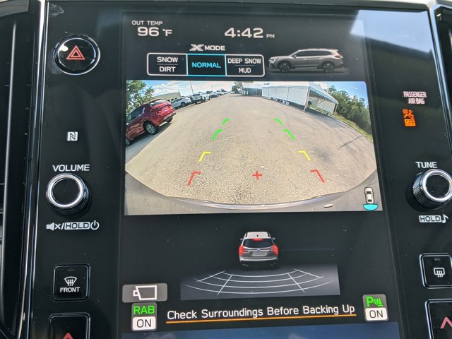 2025 Subaru Ascent Touring Image 18 of 28