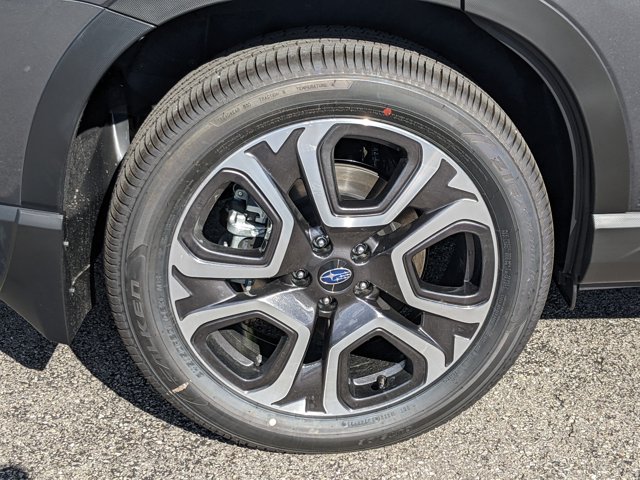 2025 Subaru Ascent Touring Image 10 of 28