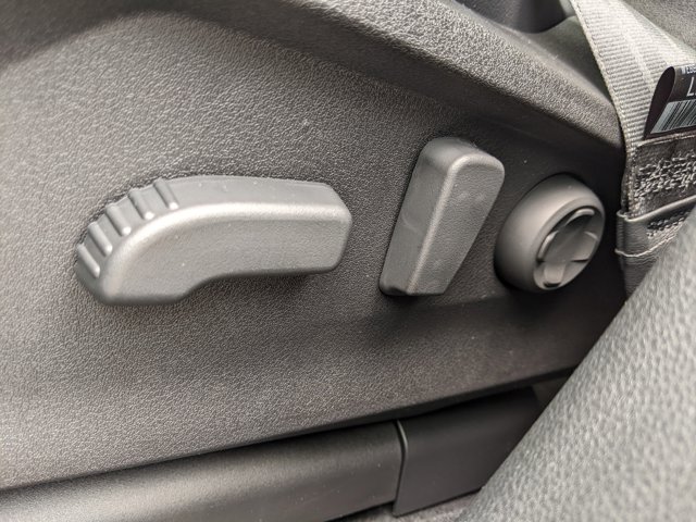 2025 Subaru Ascent Touring Image 22 of 28